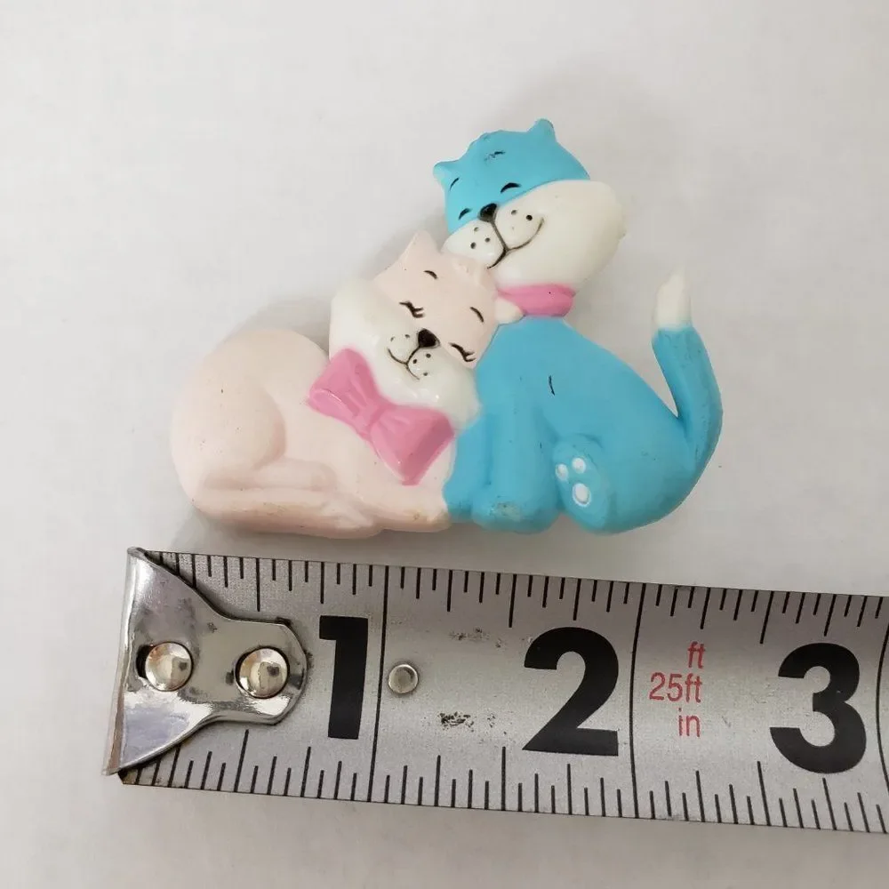 Vintage Pink Kitty Blue Cat Love Plastic Brooch Pin Pinback Girls